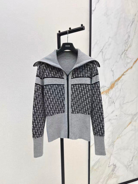 CD NEW Reversible Jacket