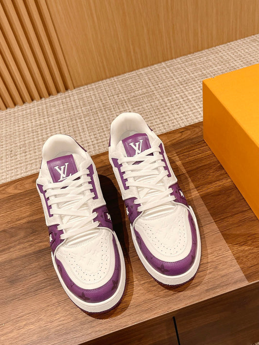 Couple's ๐๐ฟ๐ฎ๐ถ๐ป๐ฒ๐ฟ series latest sports shoes