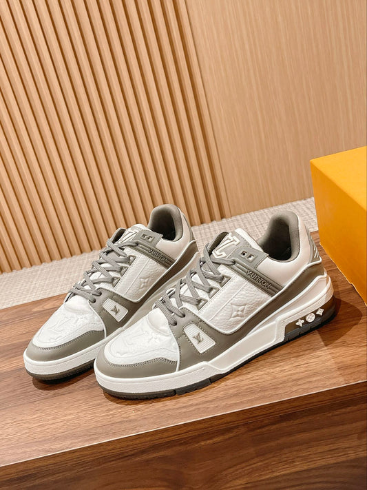 Couple's ๐๐ฟ๐ฎ๐ถ๐ป๐ฒ๐ฟ series latest sports shoes