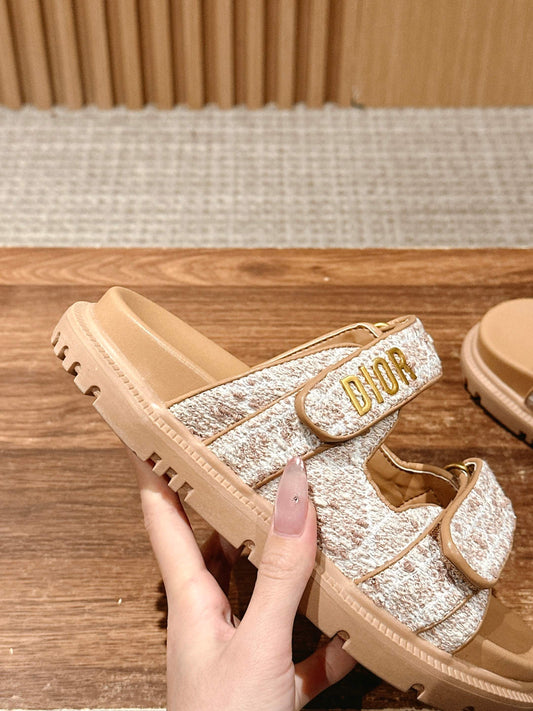 π*New Arrivals Sandals