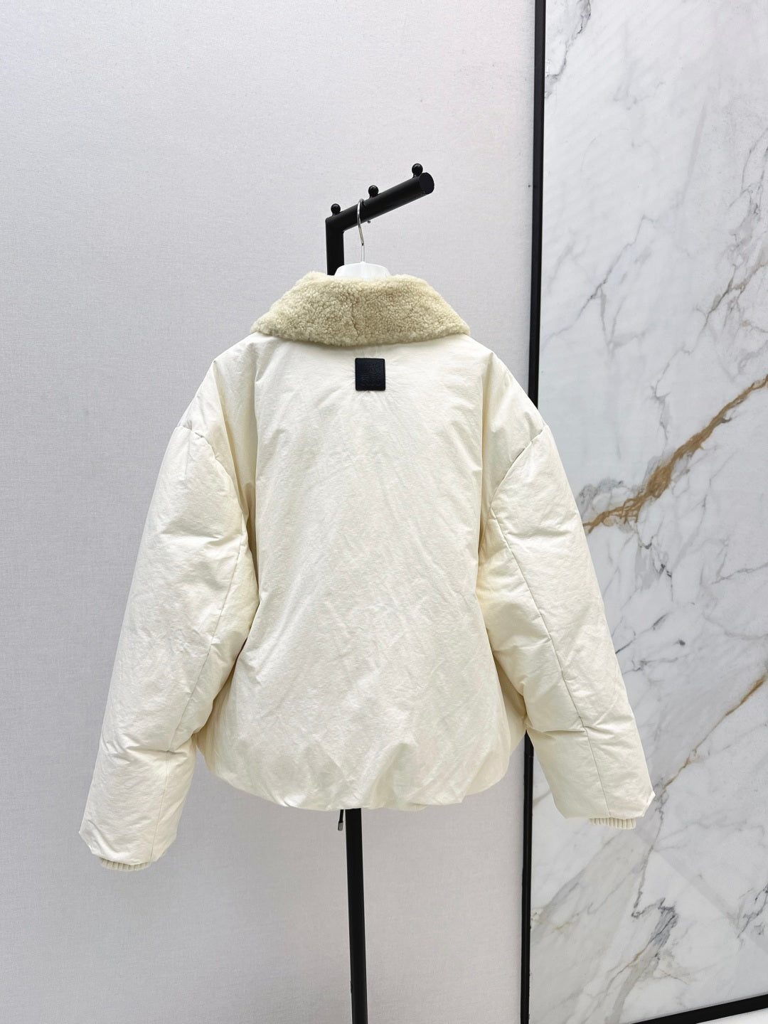 Loe New down jacket
