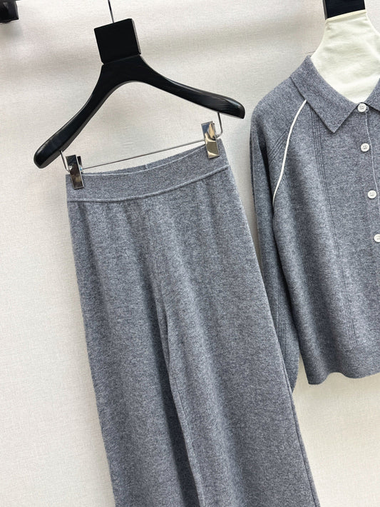 Miu New knitted suit