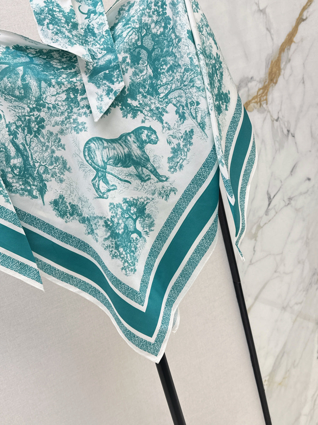 CD New Silk cape shawl