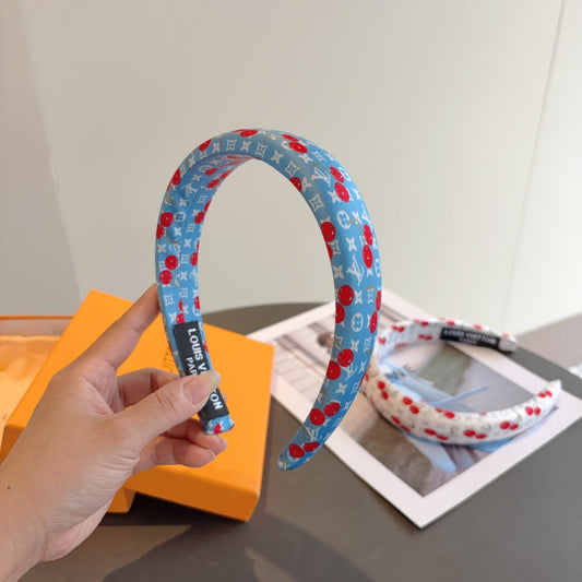 Louis' best-selling Murakami Takashi seriesπcherry headband