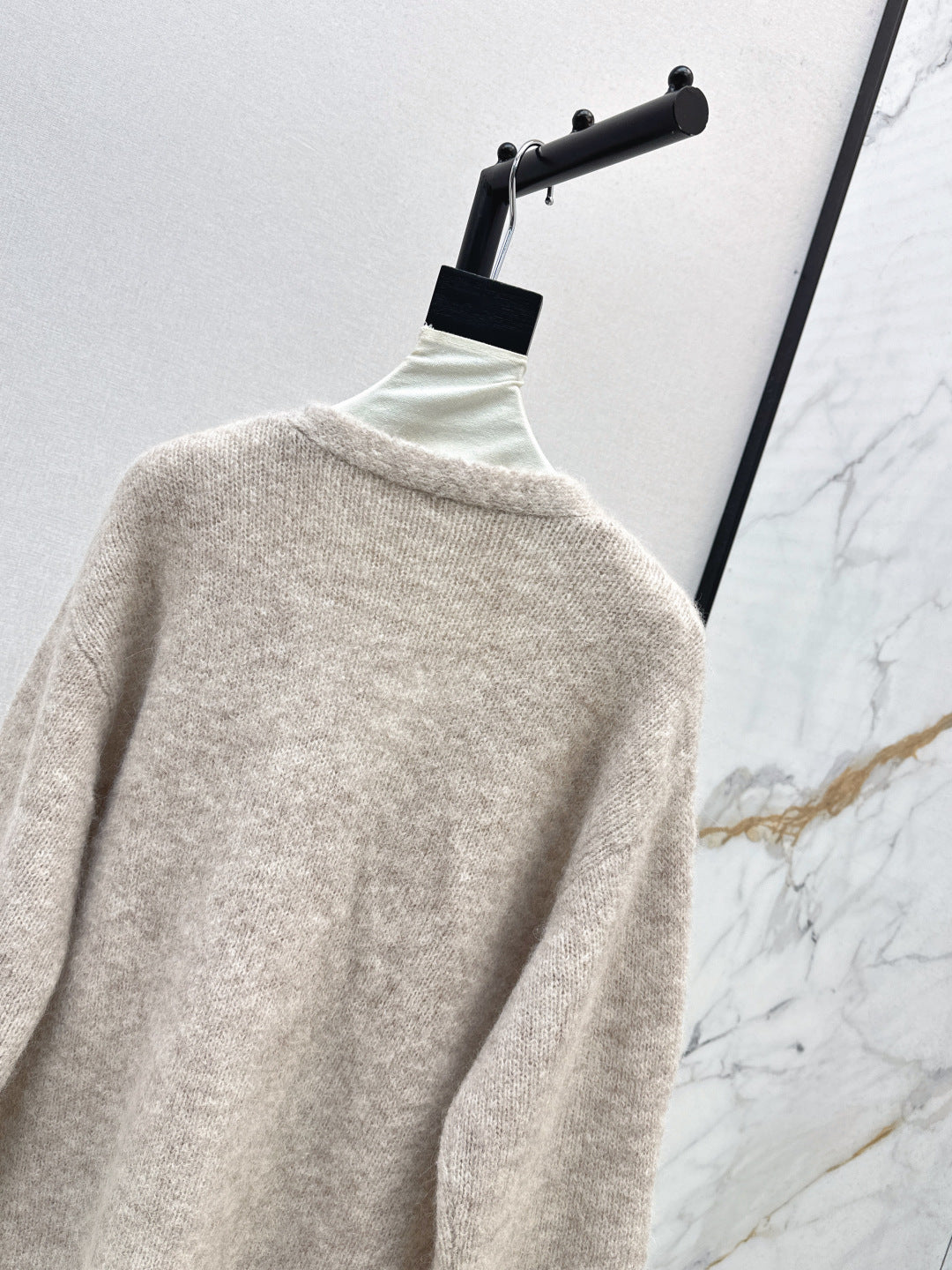 Loro New V-neck jacket