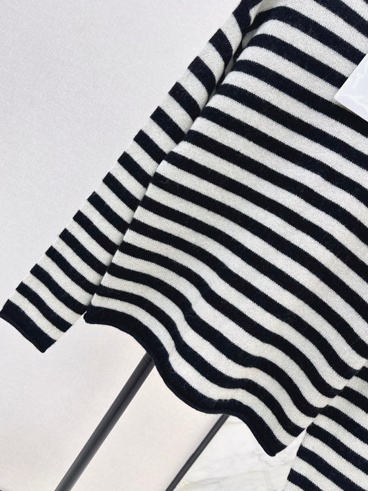 CD NEW cashmere sweater