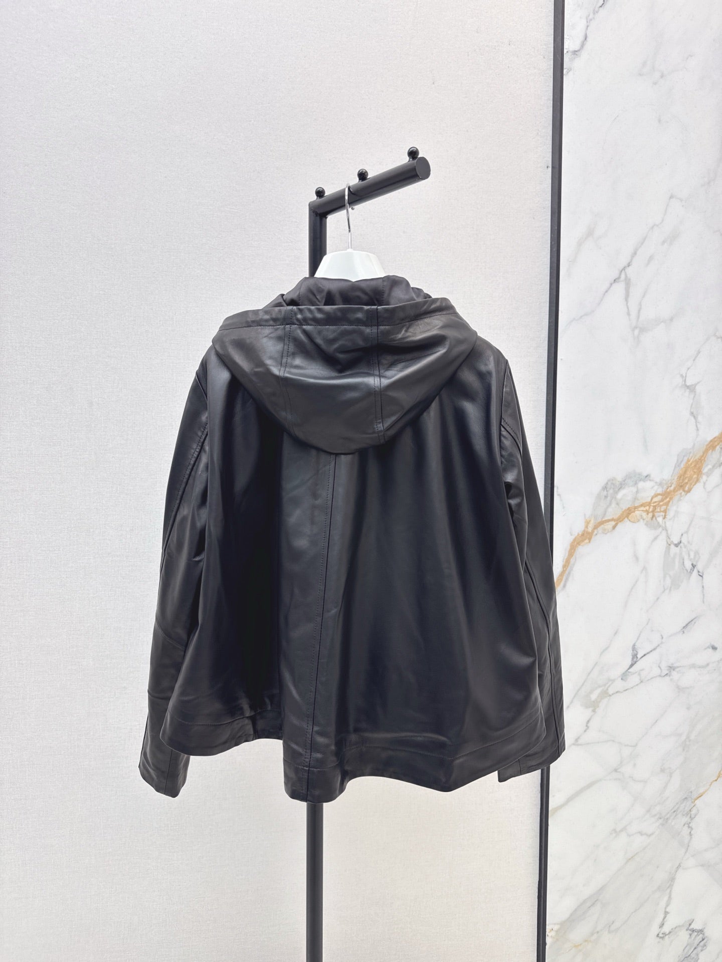 Loe NEW Sheepskin hooded jacket