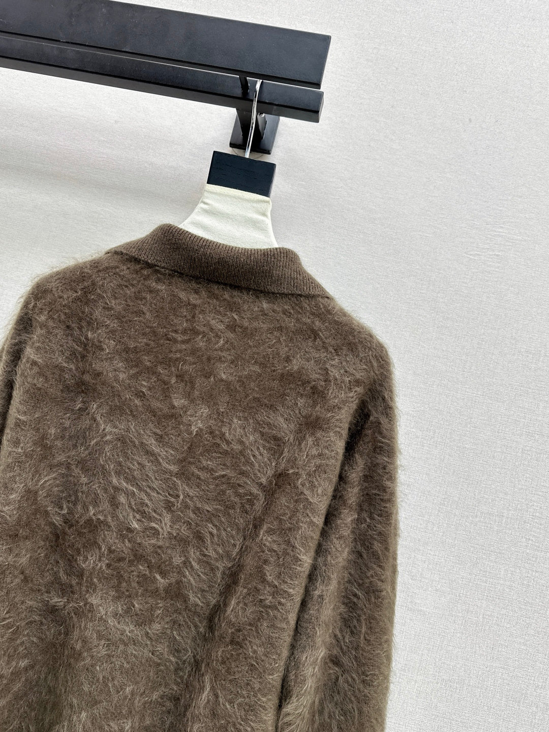 Chan NEW V-neck sweater