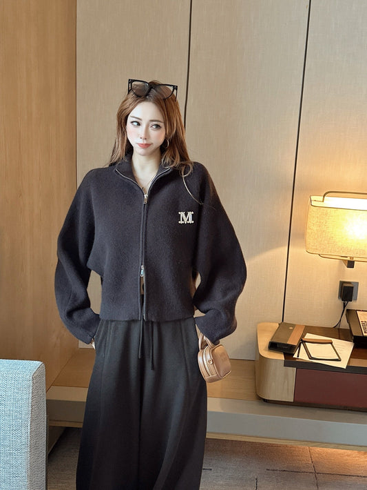 Max NEW Knitted jacket