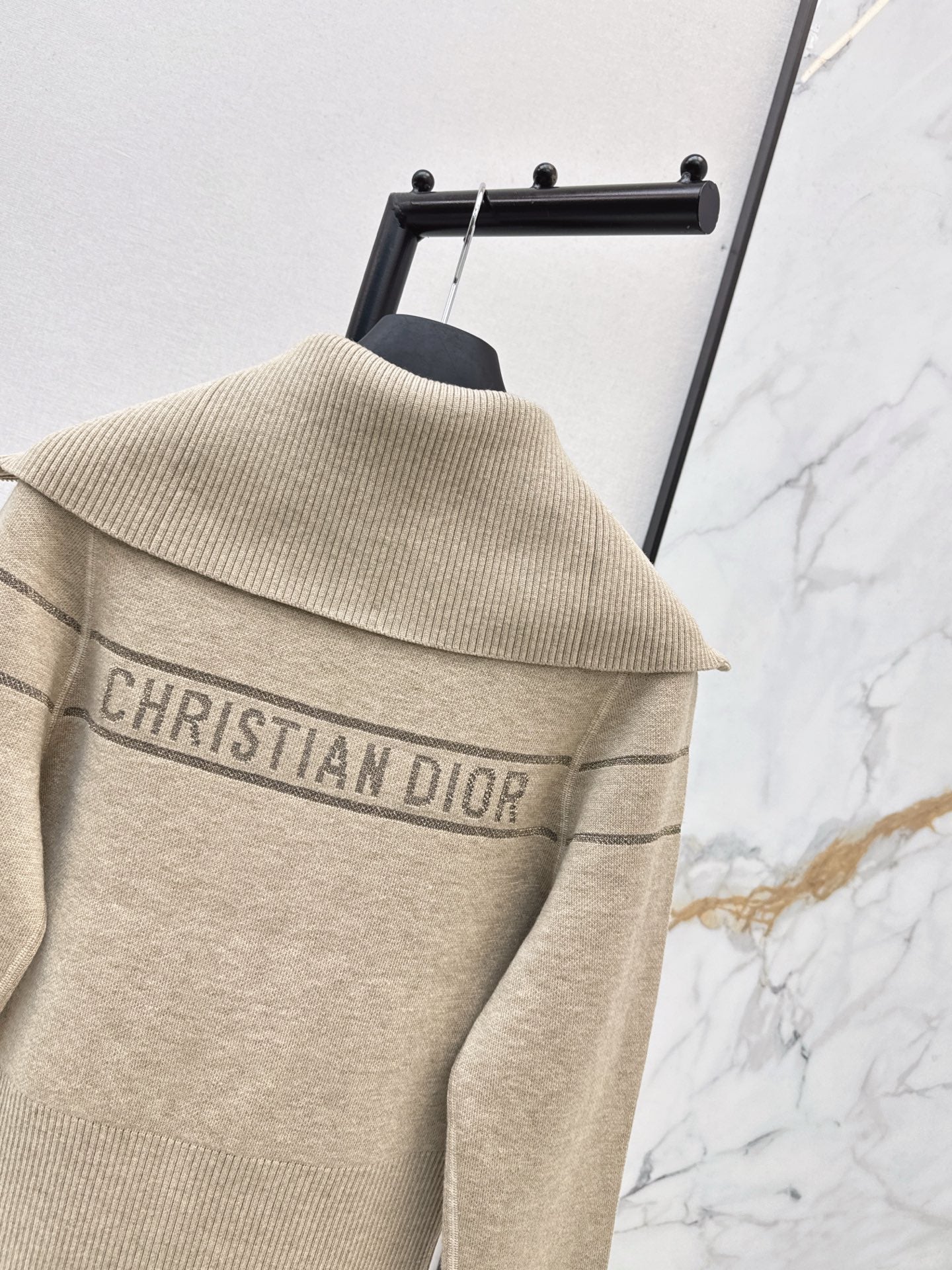 CD NEW Reversible Jacket