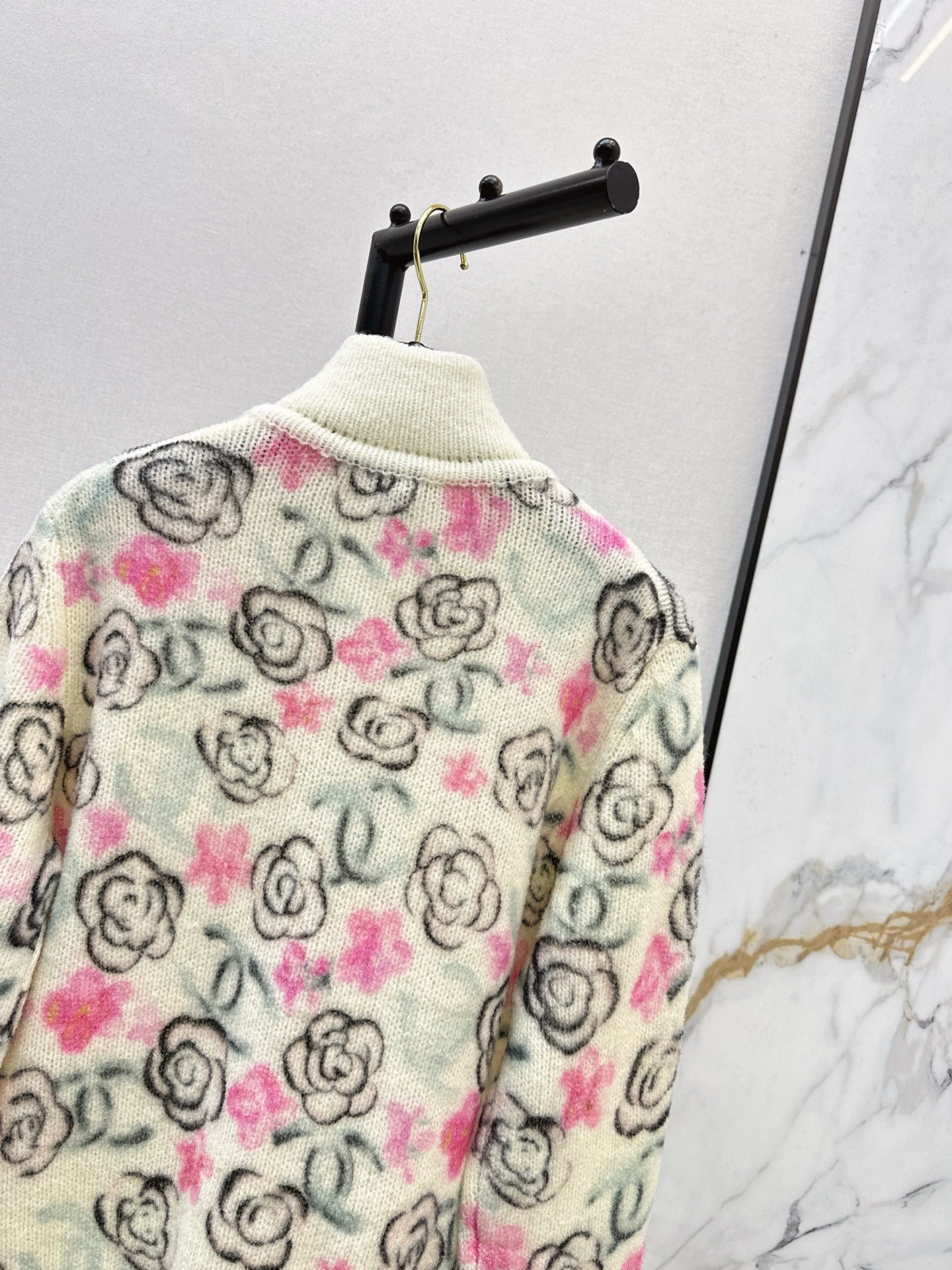 Chan NEW knitted cardigan