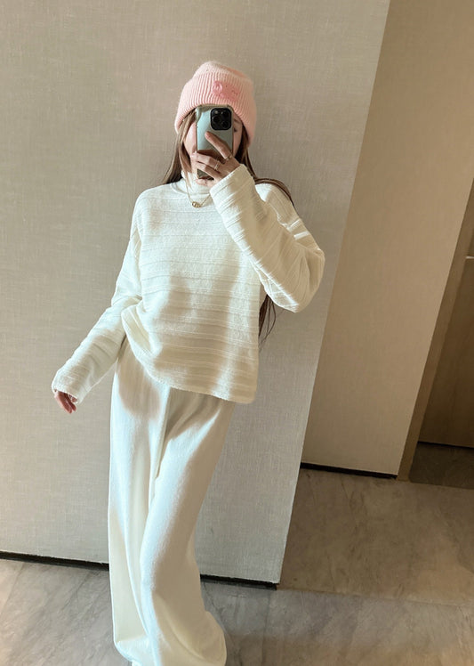 Max NEW knitted suit