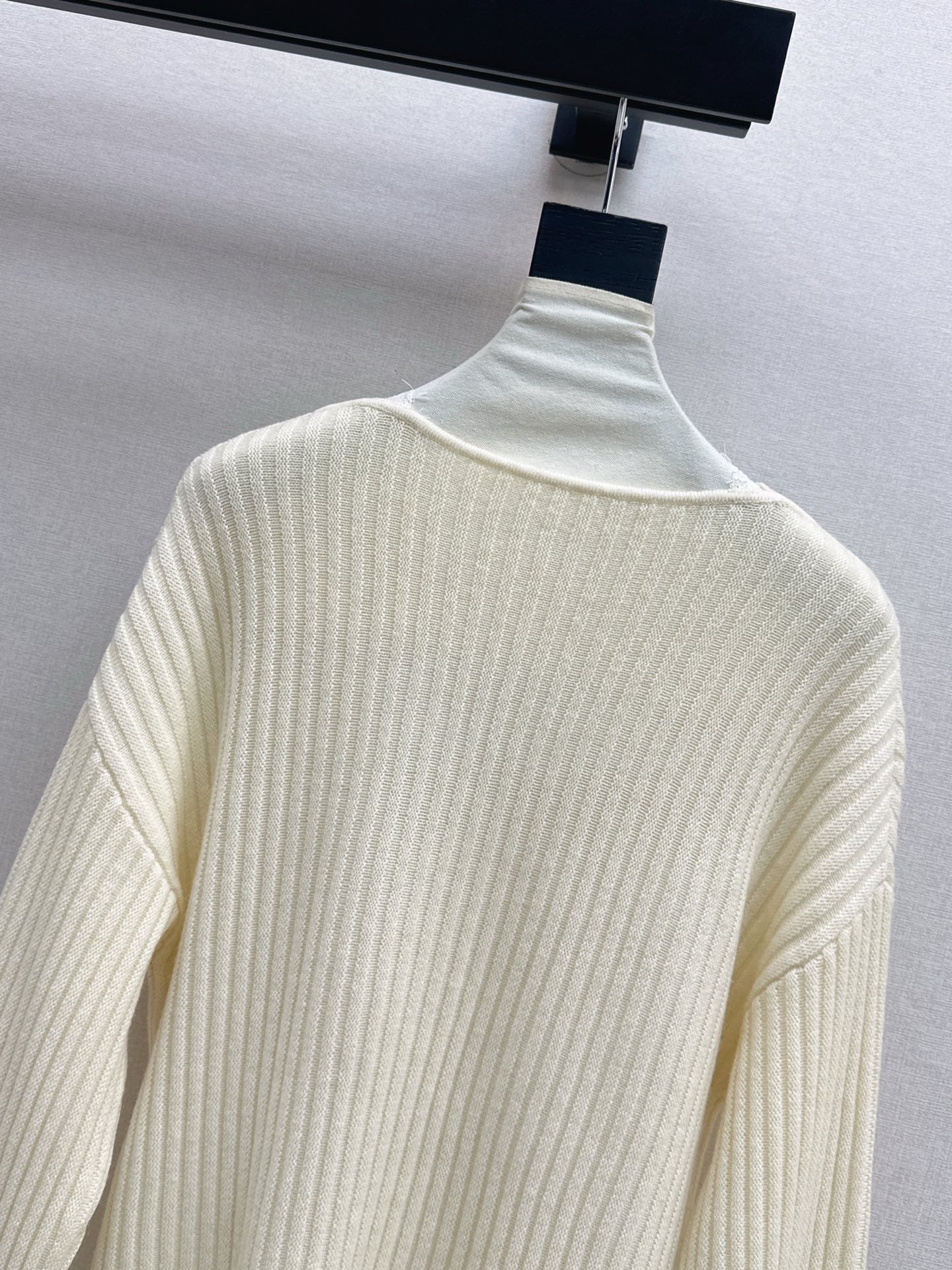 Es NEW lace patchwork sweater