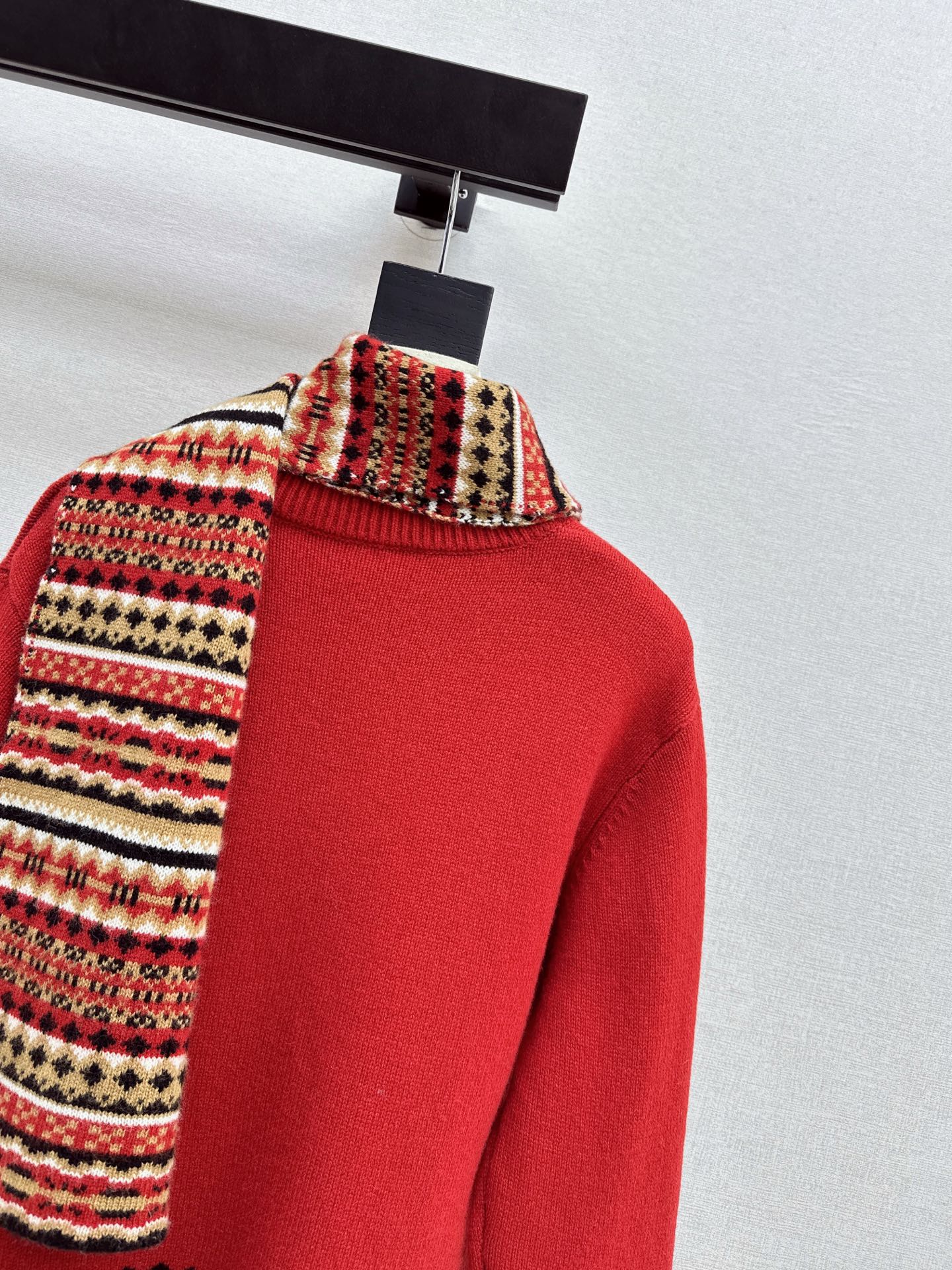 Loro NEW wool sweater + scarf