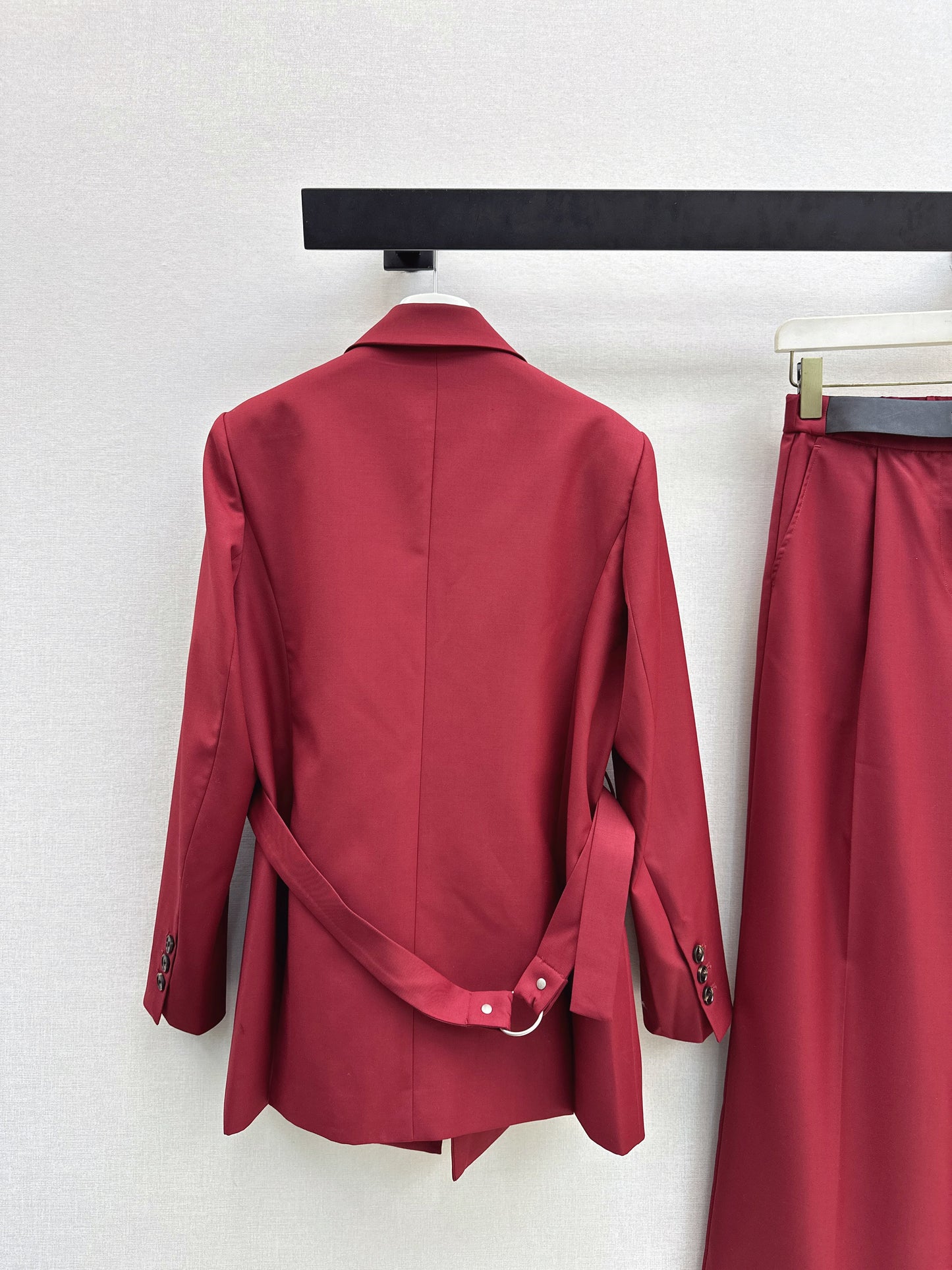 Loe NEW belted blazer