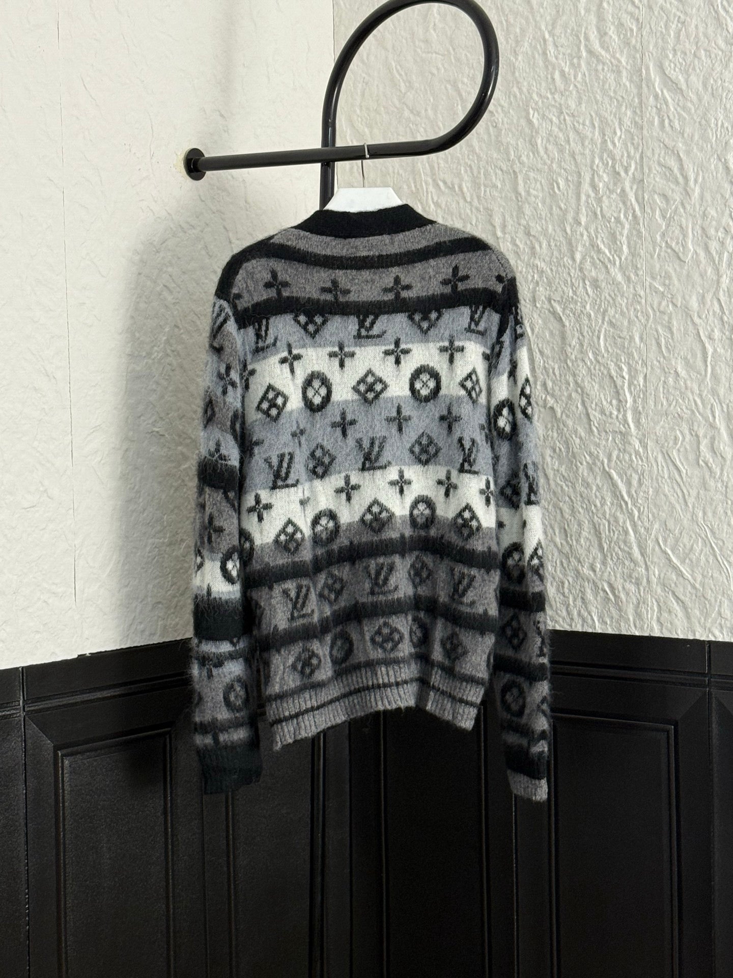 Louis NEW knitted cardigan