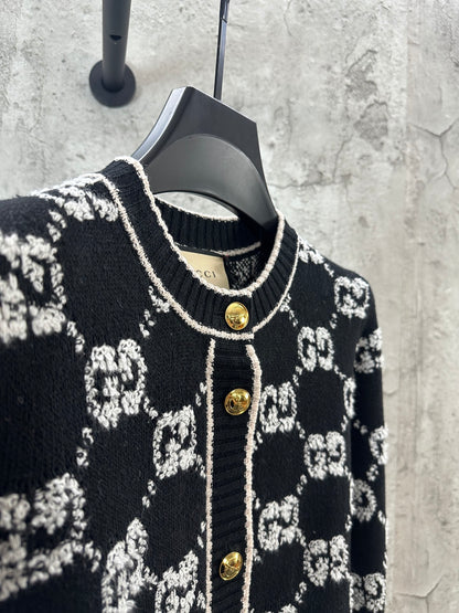 Guc NEW knitted cardigan