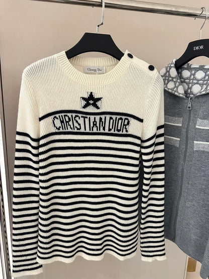 CD New knitted sweater