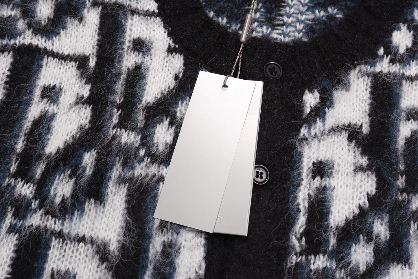 CD New knitted cardigan