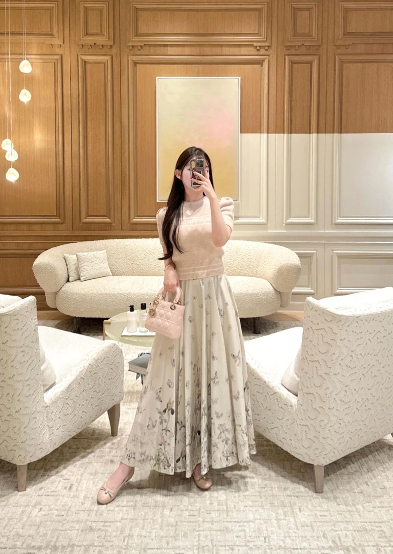 CD NEW love sign cashmere sweater