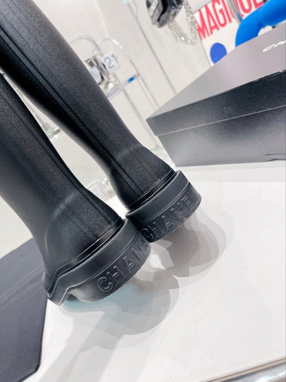 Chan New  boots