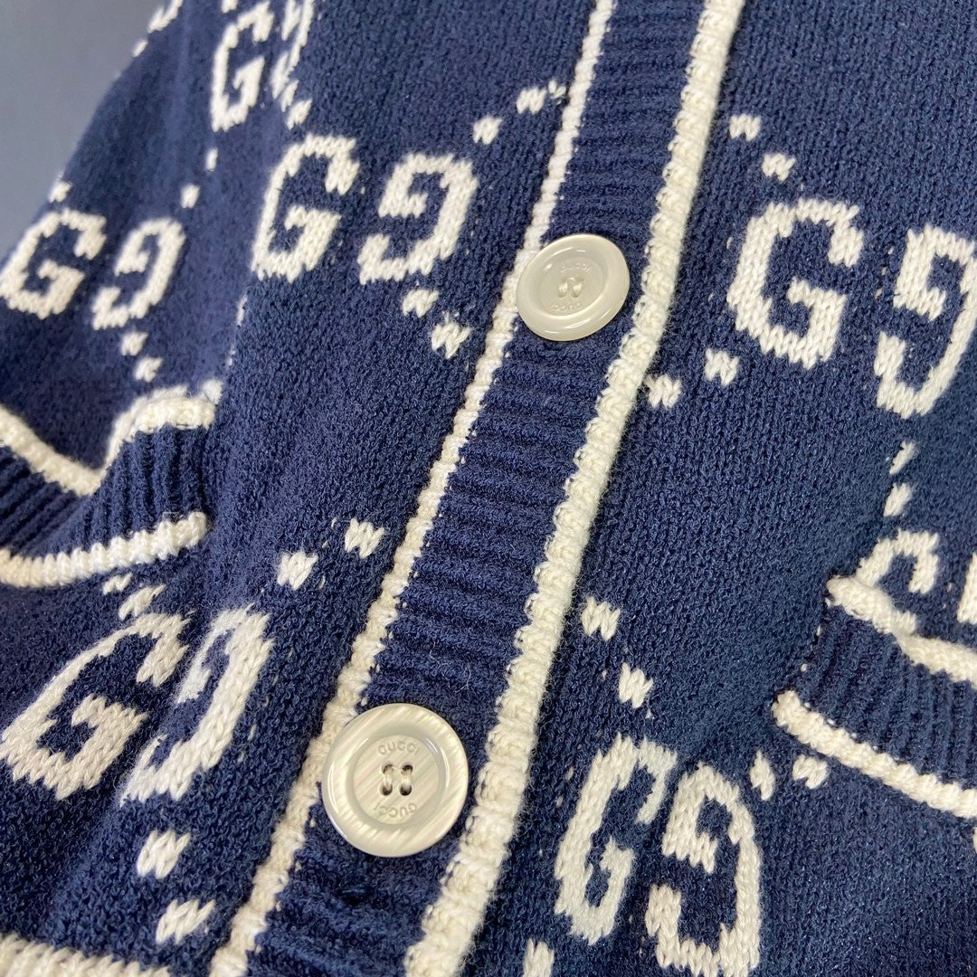 Guc NEW knitted cardigan