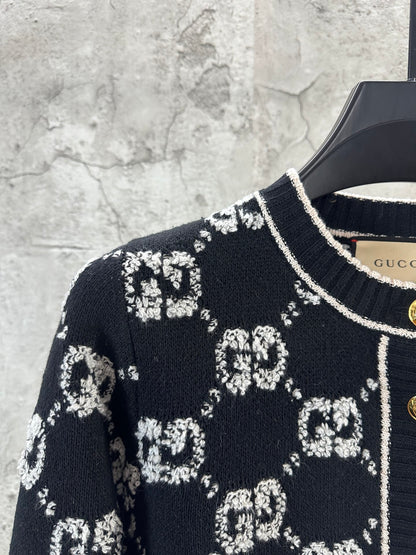 Guc NEW knitted cardigan