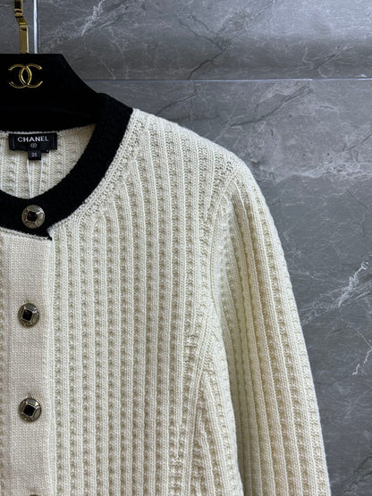 Chan's new knitted cardigan