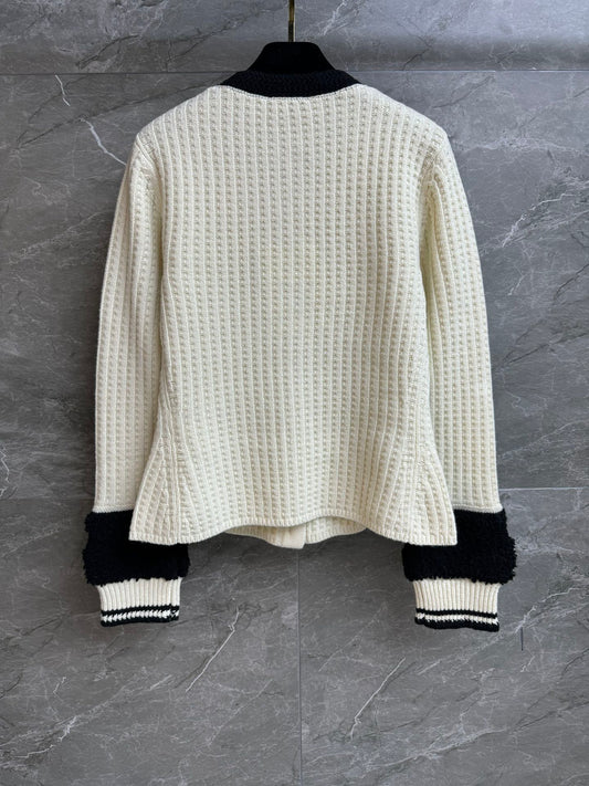 Chan's new knitted cardigan