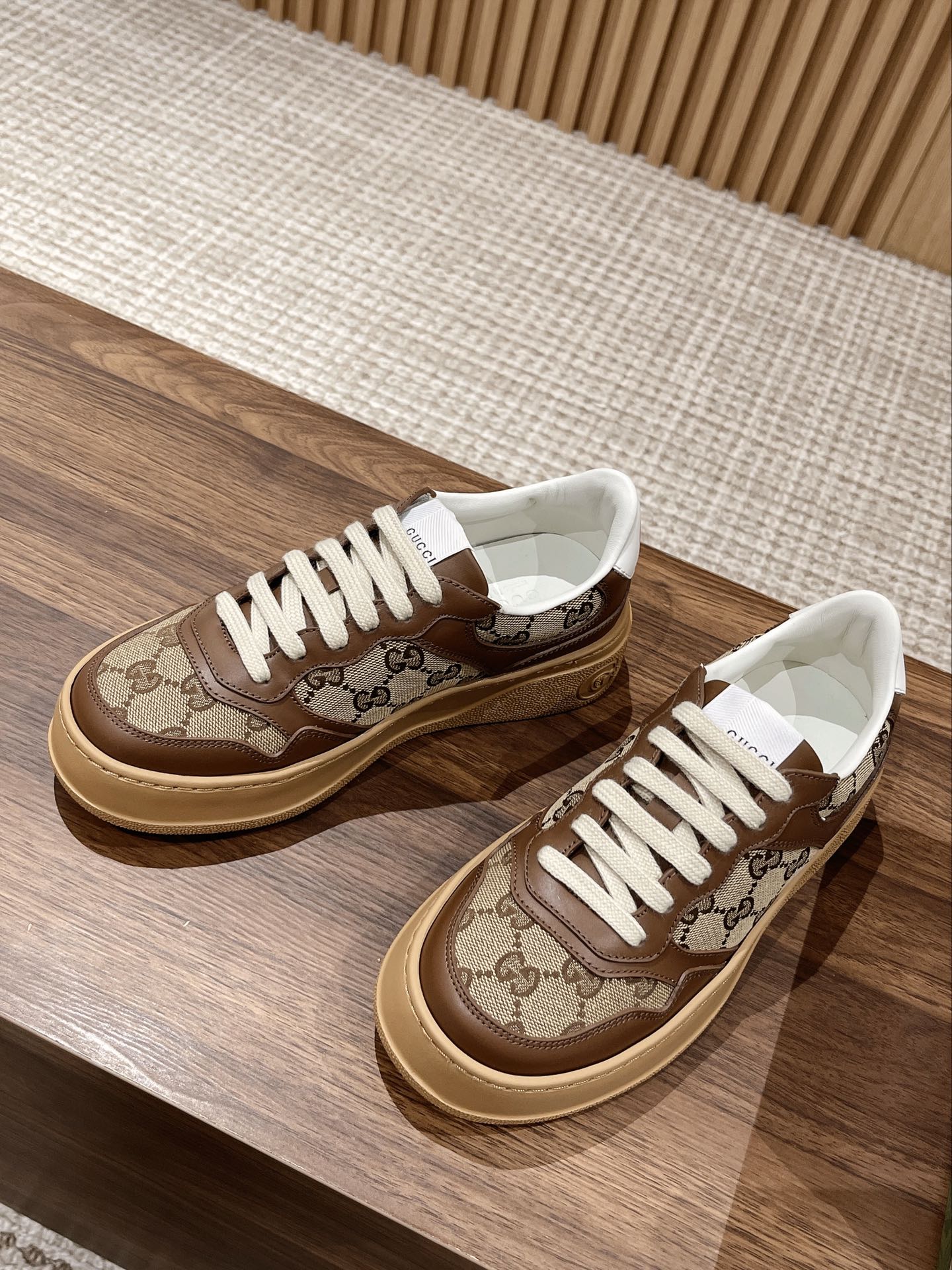 Couple's 𝐂𝐡𝐮𝐧𝐤𝐲  latest biscuit shoes