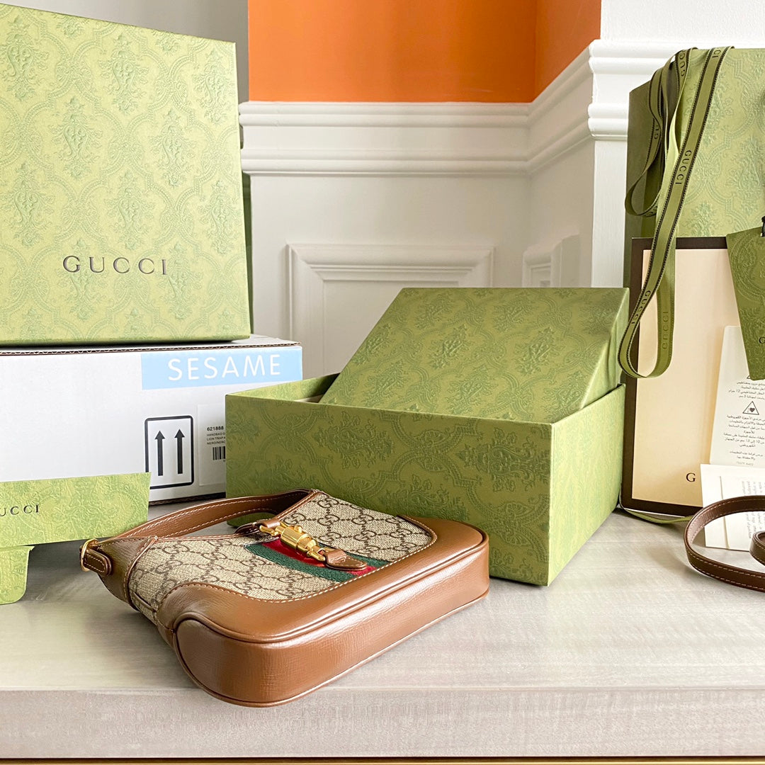 GC Jackie1961 Beige/ebony GG Supreme canvas, with brown leather trim