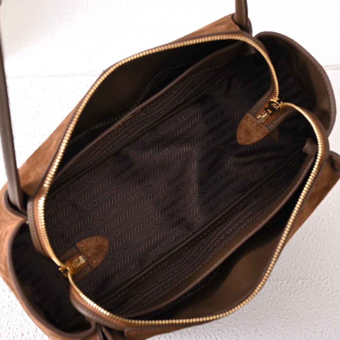 PD  Medium Nubuck leather handbag