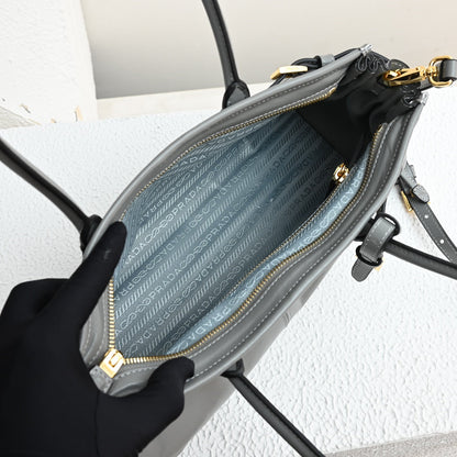 PD LuxSoft Medium leather handbag