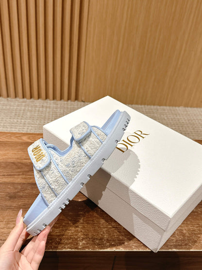 𝐃*New Arrivals Sandals