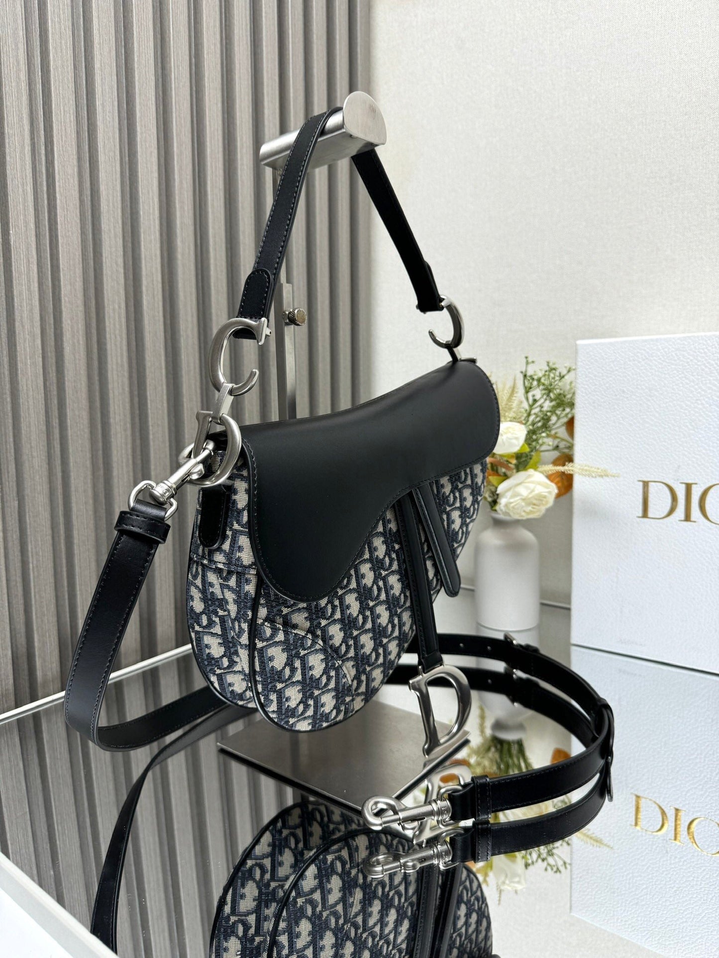 High version 💯 D* saddle bag