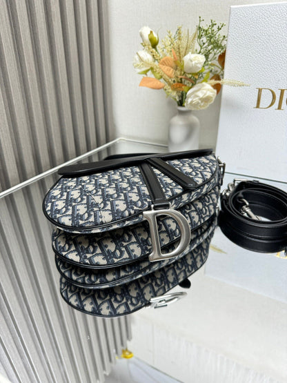 High version 💯 D* saddle bag