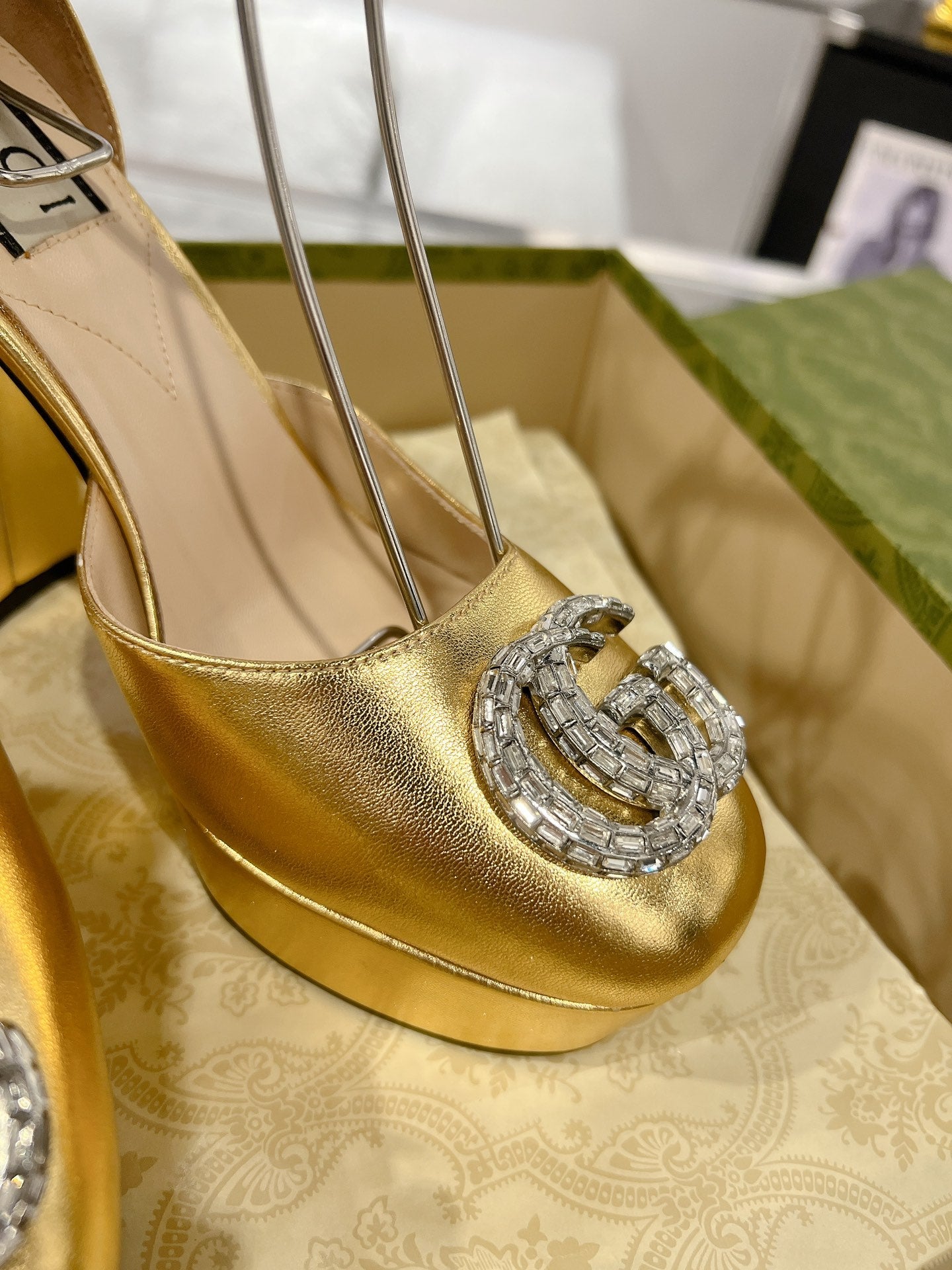 G* New high heels with crystal diamond double G buckle