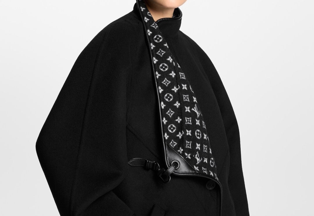 Louis 25fw Cropped Cape Coat