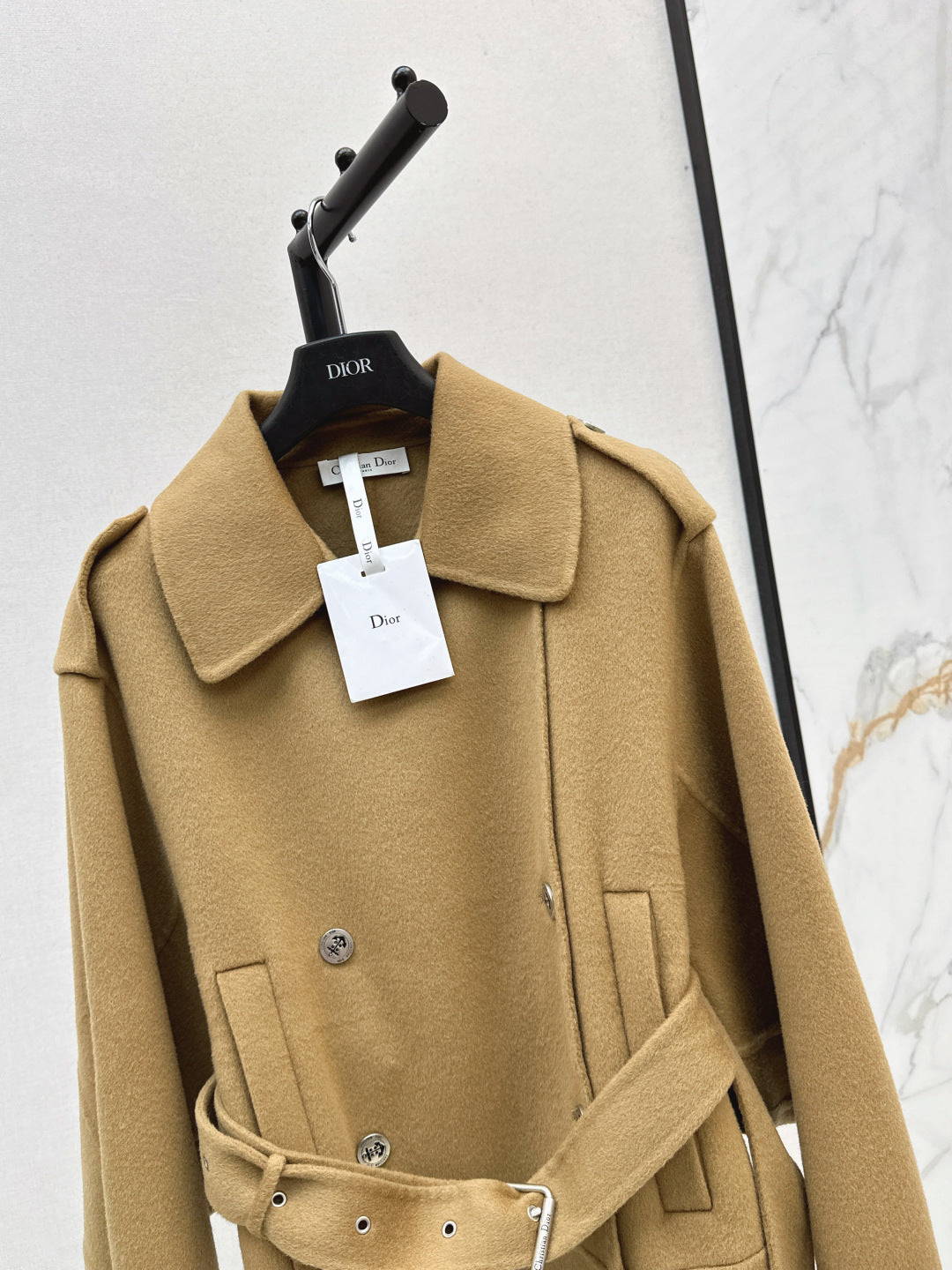 CD 25fw Cashmere coat