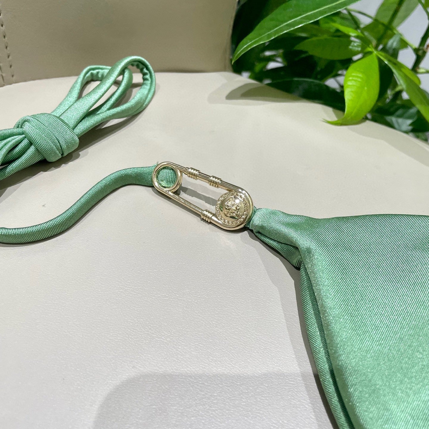 New style L swimsuit