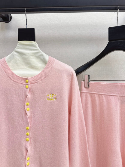 CD New embroidered cardigan set