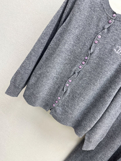 CD New embroidered cardigan set