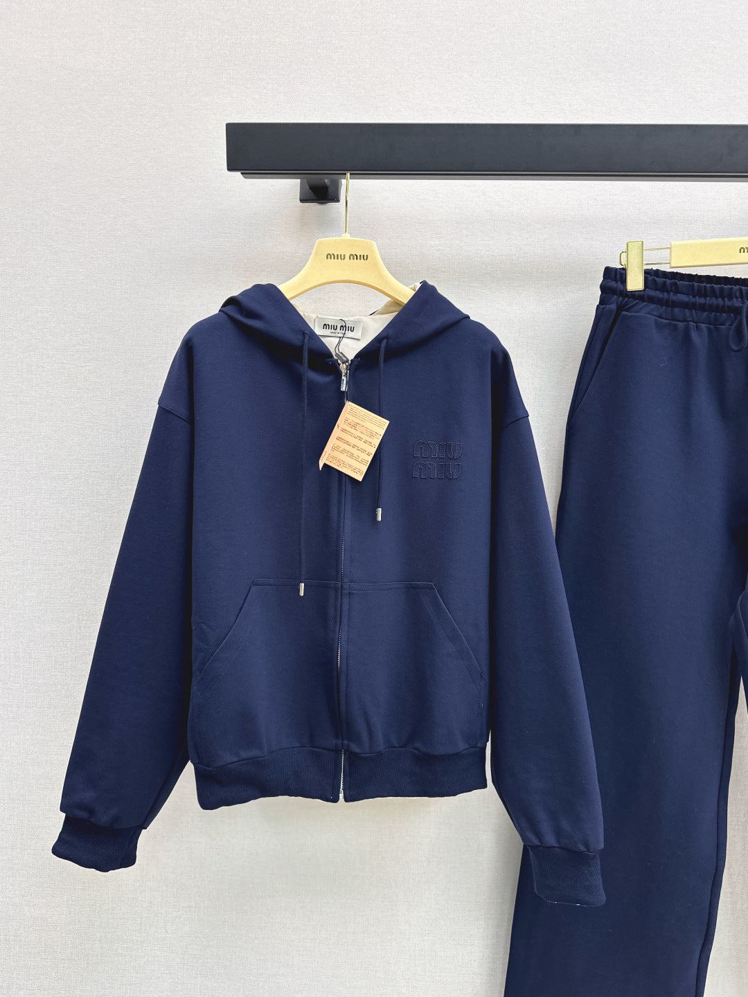 Miu New Reversible suit