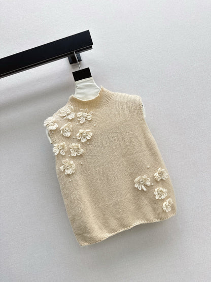 Chan  New knitted vest