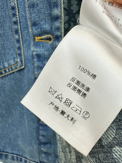 CD  New hooded jacket