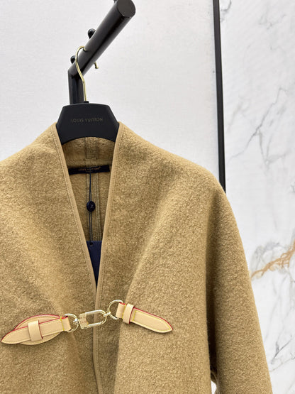Louis  New cape jacket