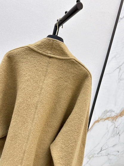 Louis  New cape jacket