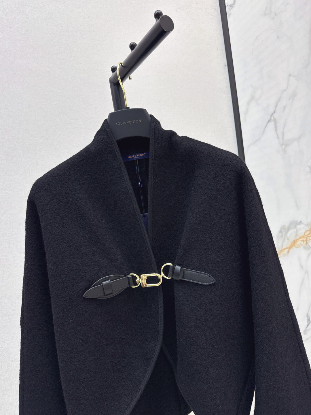 Louis  New cape jacket