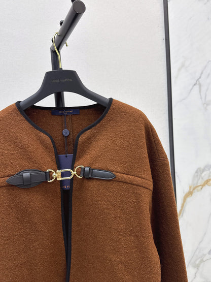 Louis  New Leather buttoned cape coat