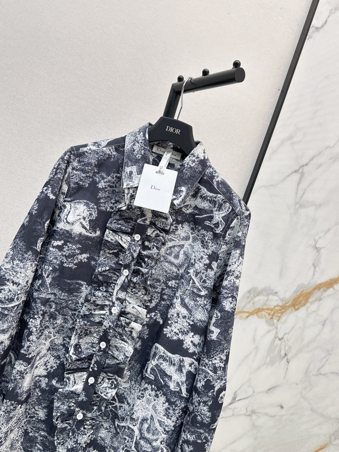 CD  New printed shirt